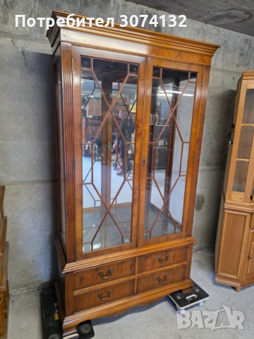 Италианска витрина Селва