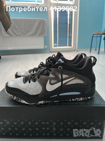 Нови Nike KD15 размер 44, снимка 1 - Баскетбол - 46323337