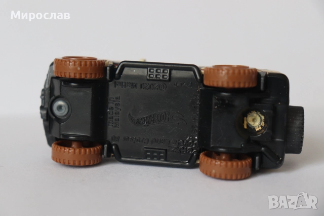 1/64 HOT WHEELS TOYOTA LAND CRUISER КОЛИЧКА МОДЕЛ, снимка 7 - Колекции - 52919351