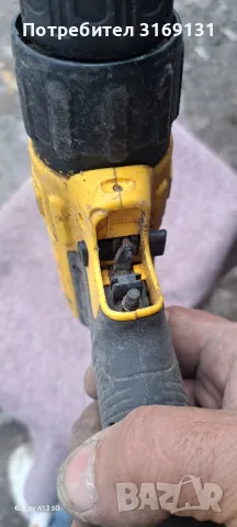 De WALT dcd776 за Части, снимка 4 - Винтоверти - 50036447