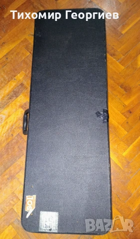 Куфар за електрическа китара