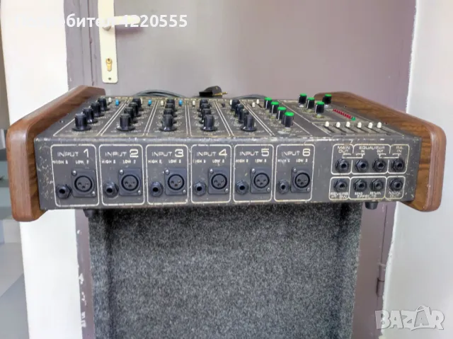 Усилвател Traynor 6400 Series Mixer Amplifier, снимка 2 - Ресийвъри, усилватели, смесителни пултове - 47095009