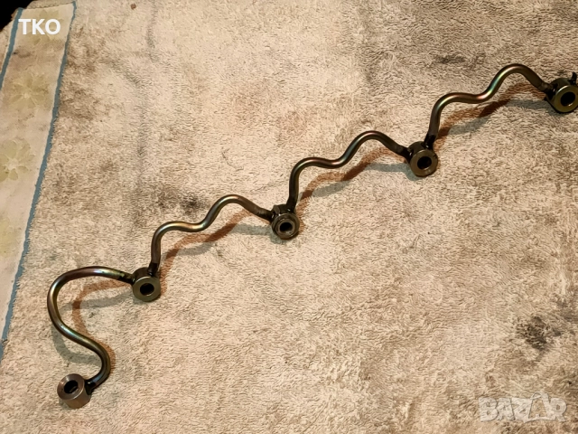 Тръба за обратното гориво на TOYOTA Avensis T25 Corolla Verso 2.0 D-4D, снимка 2 - Части - 52931822