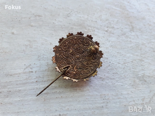 Интересна стара брошка, снимка 5 - Антикварни и старинни предмети - 53409891