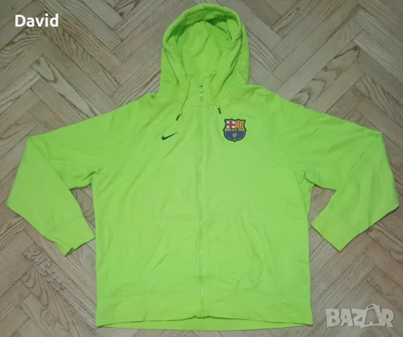 Оригинално горнище на Барселона Nike Hoodie, снимка 1 - Спортни дрехи, екипи - 48071596