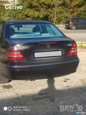 Mercedes-Benz C 220, снимка 9 - Автомобили и джипове - 48105857