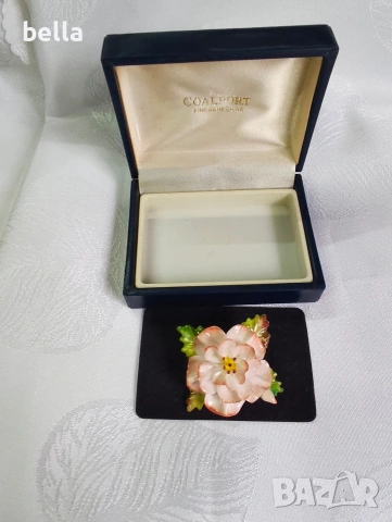 Винтидж порцеланова брошка COALPORT (1960-те), снимка 3 - Антикварни и старинни предмети - 53654049