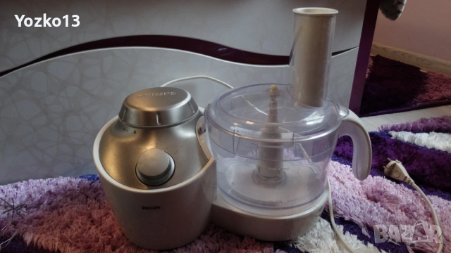 Кухненски робот Philips HR7765 - в добро състояние с приставки 800W, снимка 2 - Кухненски роботи - 54068371