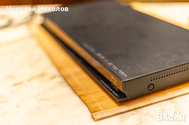 SONY BDP-S370 Blu-Ray player , снимка 5 - Плейъри, домашно кино, прожектори - 53574227