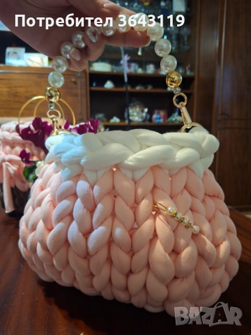 Дамска чанта "MARSHMALLOW ", снимка 2 - Чанти - 53885732