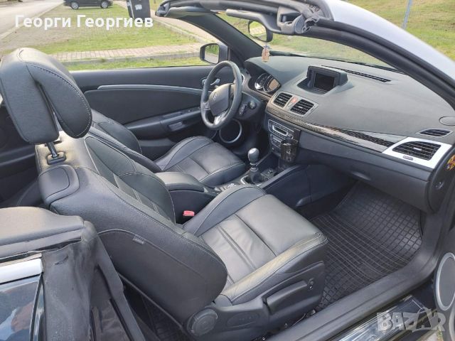 Renault Megane Лукс, снимка 9 - Автомобили и джипове - 46462376