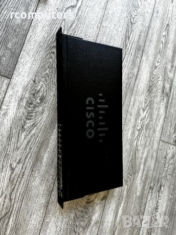 Суич CISCO SG110-24 24-Port Gigabit Switch, снимка 6 - Суичове - 46125490