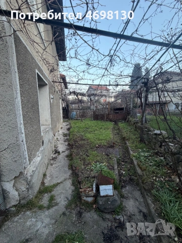 Къща с двор, снимка 7 - Къщи - 53042091