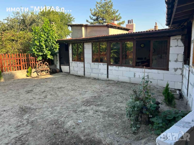 📍 ДВУЕТАЖНА КЪЩА С ПРОСТОРЕН ДВОР И ЛЯТНА КУХНЯ В ГР. ИВАЙЛОВГРАД, снимка 2 - Къщи - 51533299