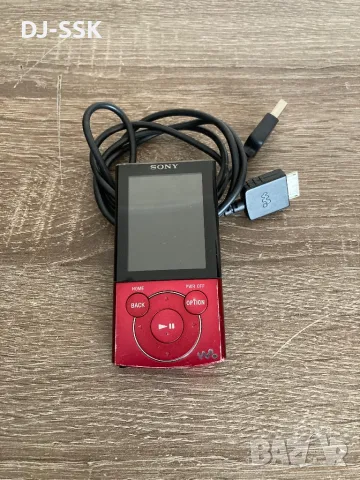 Sony Walkman NWZ-E444 RED ( 8 GB ) Digital Media Player, снимка 7 - MP3 и MP4 плеъри - 46943090