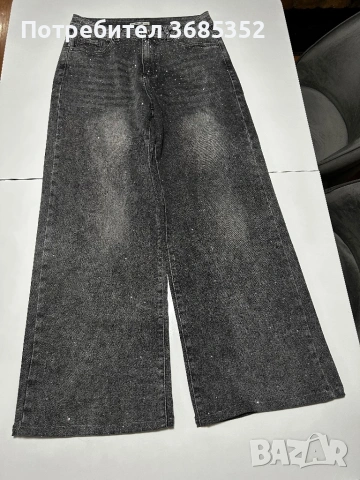 Дамски дънки с камъчета 