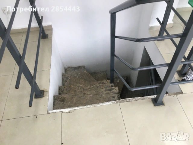 Топ локация! Ъглов магазин, офис, търговски обект под наем с витрини и отлична видимост – 80 кв.м, снимка 4 - Магазини - 53903092