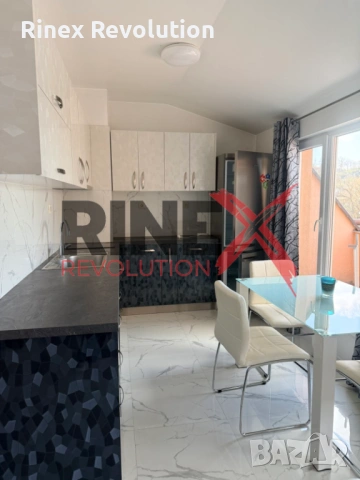 Тристаен апартамент под наем в Центъра, снимка 3 - Апартаменти - 54206930