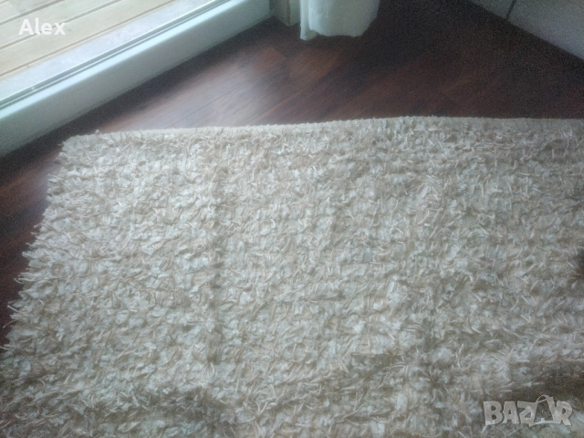 Рошав, лъскав килим