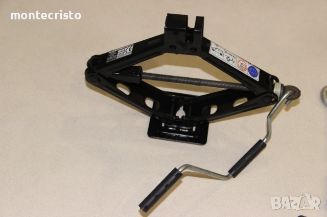 ✔️Оригинален комплект крик Alfa Romeo Mito (2008-2018г.) ключ за гуми кука за теглене Alfa Mito, снимка 3 - Аксесоари и консумативи - 54152248