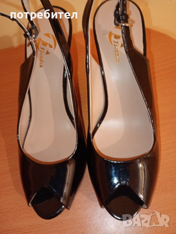 Лачени сандали Bata., снимка 3 - Сандали - 53624421