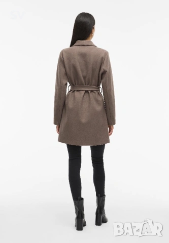 Преходно палто Vila, снимка 4 - Палта, манта - 53581585