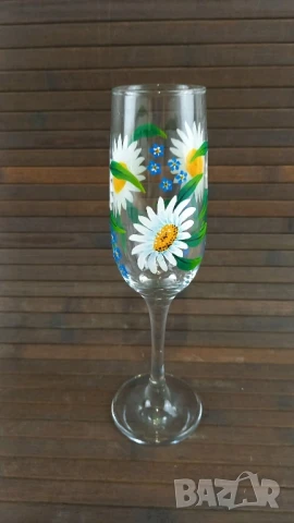 Две чаши за шампанско, ръчно рисувани, снимка 2 - Чаши - 50676599