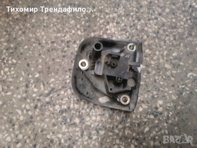 бутон за отваряне на заден капак клио 820006091 B , 8200060918, снимка 3 - Части - 51427387