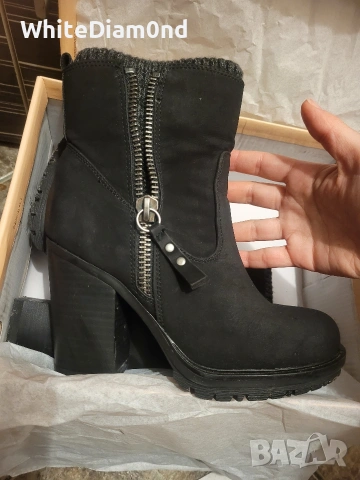 Кожени дамски боти номер 37