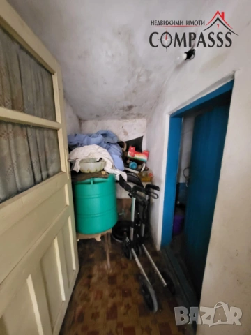 Къща с двор, с. Преселенци, Общ. Ген. Тошево - 40000евро!, снимка 12 - Къщи - 53115352