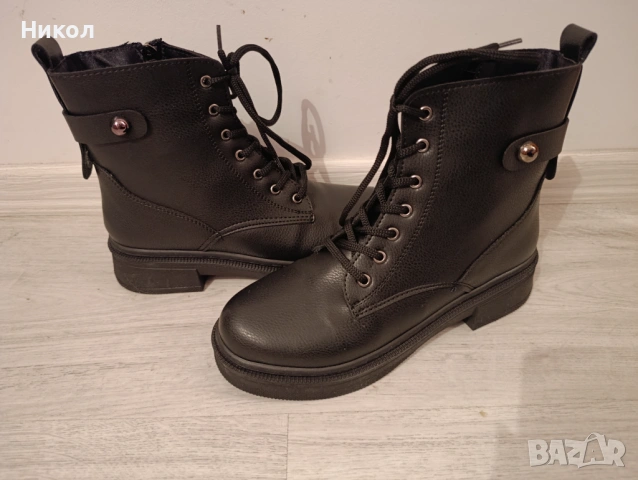 Дамски боти