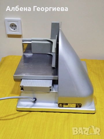 Слайс машина GRAEF -130 W , снимка 7 - Кухненски роботи - 53666915