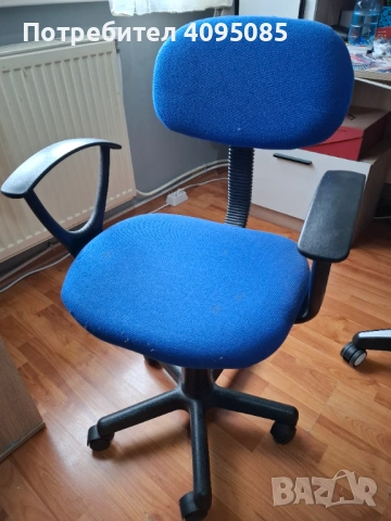 Продавам бюро и стол - комплект, снимка 2 - Бюра - 53483369