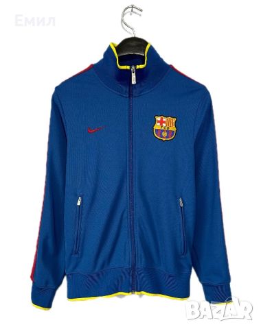 Оригинално горнище Nike x FC Barcelona, Размер S-M, снимка 1 - Спортни дрехи, екипи - 45585312