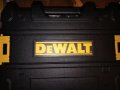 Линеен лазерен нивелир Dewalt DCE089D1R, снимка 3