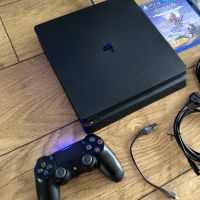 PS4 Slim 500gb с 4 игри, снимка 2 - PlayStation конзоли - 45396694