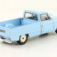 Peugeot 404 Pick-up 1979 - мащаб 1:43 на Salvat моделът е нов в блистер, снимка 3 - Колекции - 45865267