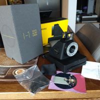 Тестван с филм фотоапарат за моментални снимки Polaroid Impossible I-1 - пойнт енд шуут , снимка 16 - Фотоапарати - 45875461