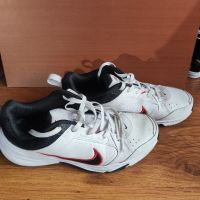 Маратонки Nike ,кожени, снимка 1 - Маратонки - 45158070