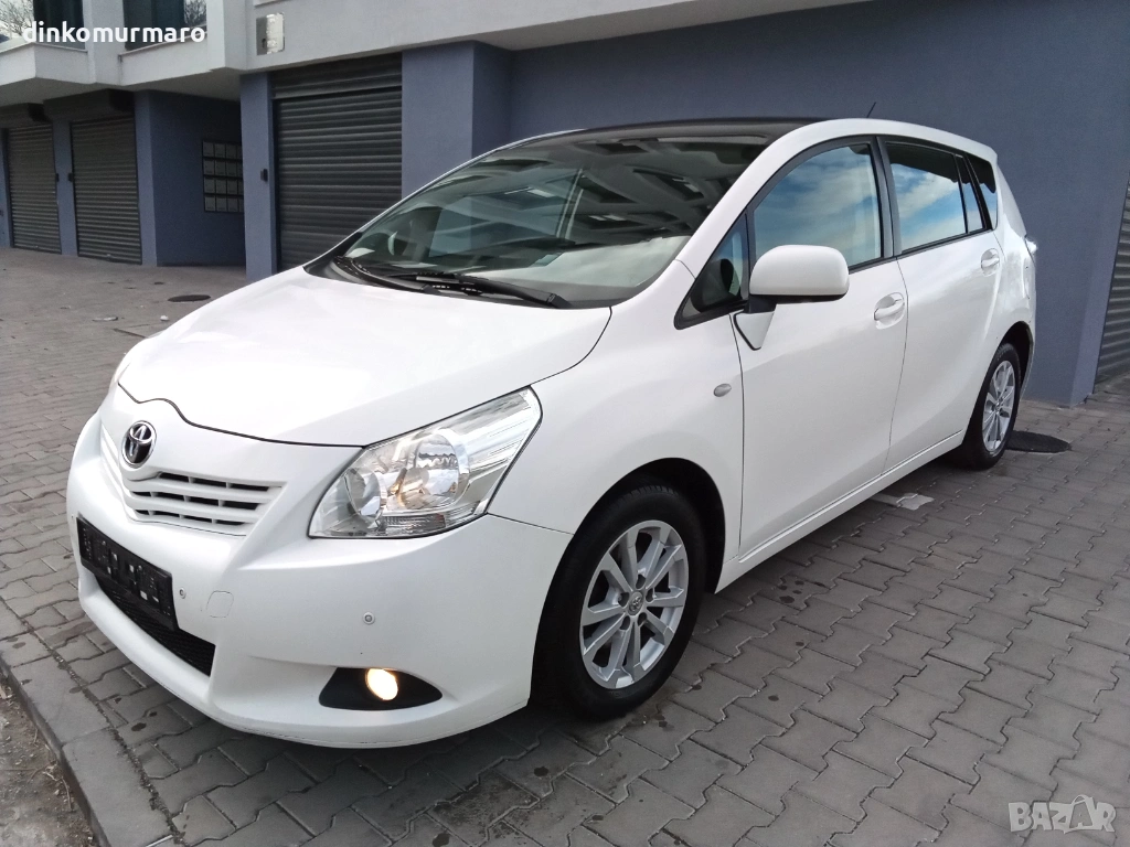 Toyota Verso 2.0D4D-126kc. Панорама, снимка 1