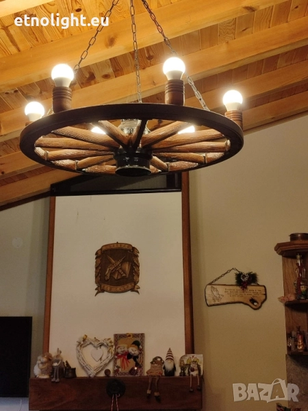 Полилеи, осветление,лампи от автентични колела от каруца с ръчно изработени дървени чашки , снимка 1