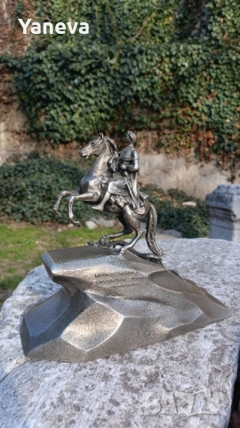 Руска скулптура "Медният конник“ , символ на Санкт Петербург.  , снимка 8 - Статуетки - 53772341
