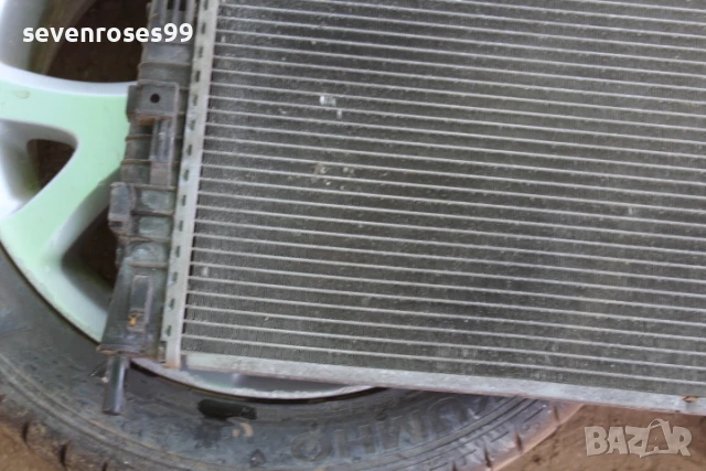Радиатор воден Мазда 3 2008 2.3i 158hp Mazda 3 седан, снимка 3 - Части - 50659843