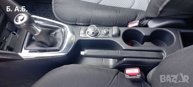 Продавам Мазда 2, снимка 7 - Автомобили и джипове - 54264008