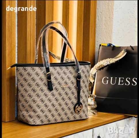 Дамска Чанта Guess, снимка 2 - Чанти - 53818993