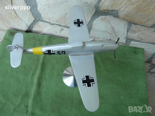  Макет на Messerschmitt Bf 109 - WW 2 , снимка 2 - Антикварни и старинни предмети - 52316679