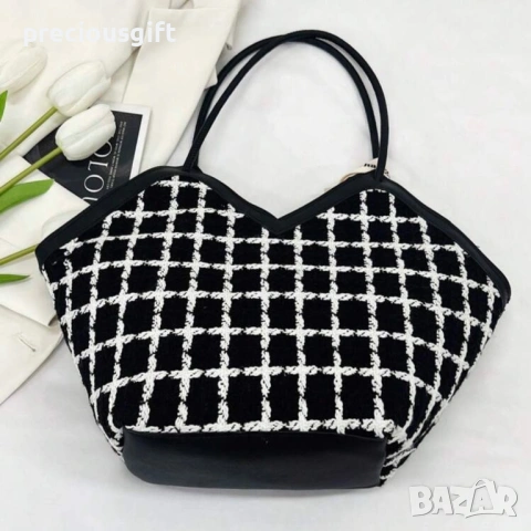 Голяма дамска черна чанта, снимка 4 - Чанти - 53801757