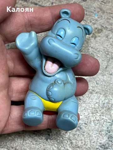 Хипопотамче играчка на Ferrero