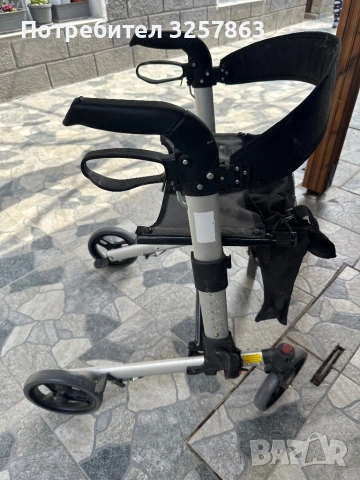 Проходилка (Ролатор), снимка 2 - Ролатори - 54178800