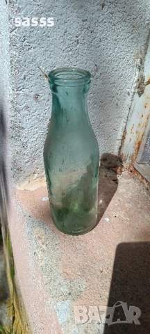 Продавам стари бутилки